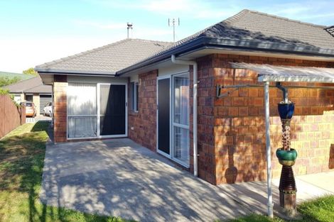 Photo of property in 8 Tiel Lane, Papakura, 2110