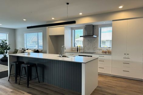 Photo of property in 9 George Yee Place, Taradale, Napier, 4112