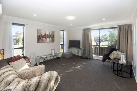 Photo of property in 2 Manuka Street, Mairehau, Christchurch, 8013