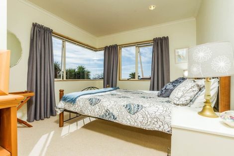 Photo of property in 38a Kowhai Road, Campbells Bay, Auckland, 0630