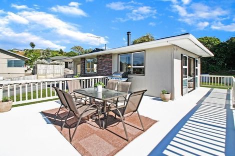 Photo of property in 28 Moulton Street, Moturoa, New Plymouth, 4310