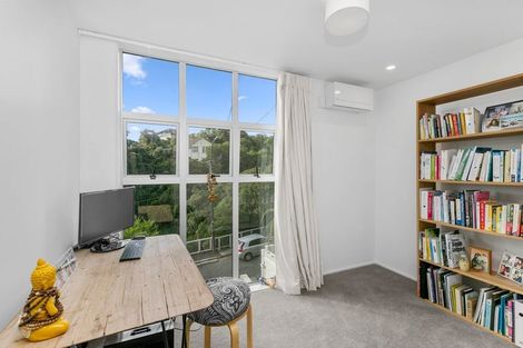 Photo of property in 8 Norna Crescent, Kelburn, Wellington, 6012