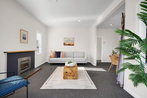 Photo of property in 33 Upjohn Street, Brooklands, New Plymouth, 4310