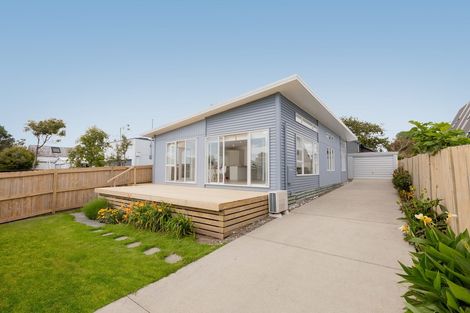 Photo of property in 100a Simpson Road, Papamoa Beach, Papamoa, 3118