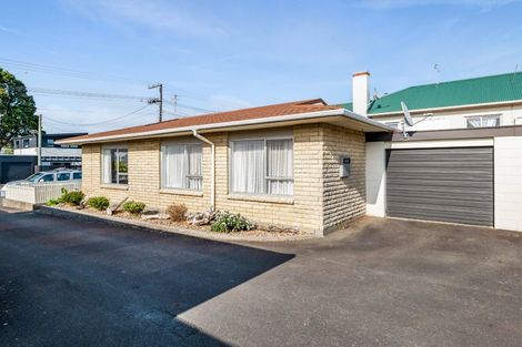 Photo of property in 2/32 Young Street, New Plymouth, 4310