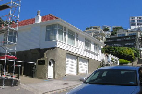 Photo of property in 9/22 Oriental Terrace, Oriental Bay, Wellington, 6011