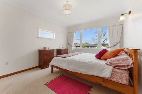 Photo of property in 5 Price Street, Westown, New Plymouth, 4310