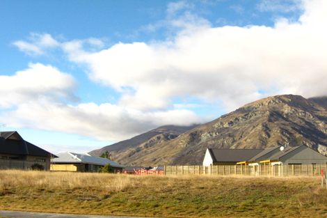 Photo of property in 14 Lochnagar Drive, Lake Hayes, Queenstown, 9304