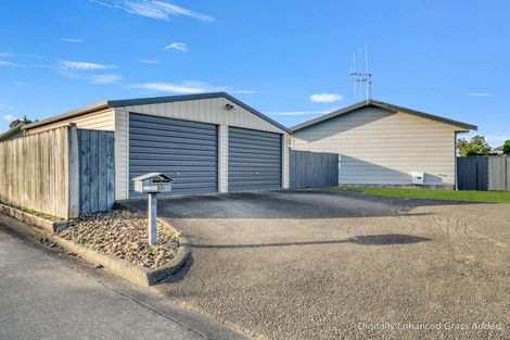 Photo of property in 32 Dahlstrom Grove, Kelvin Grove, Palmerston North, 4414