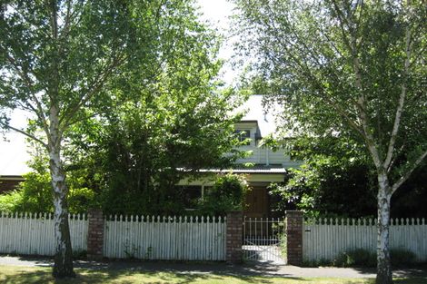 Photo of property in 3 Berkshire Drive Avonhead Christchurch City