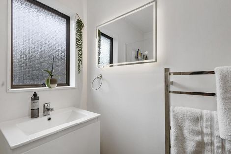 Photo of property in 163a Victoria Street, Cambridge, 3434