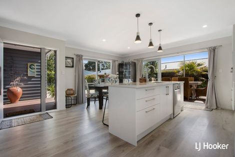 Photo of property in 11a Hillview Road, Waihi Beach, 3611