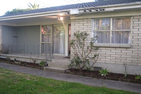 Photo of property in 1/200 Te Atatu Road, Te Atatu South, Auckland, 0610