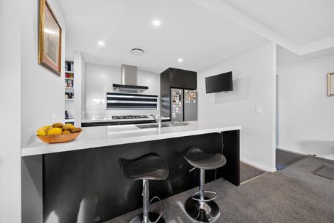 Photo of property in 39 Croydon Street, Woodend, 7610