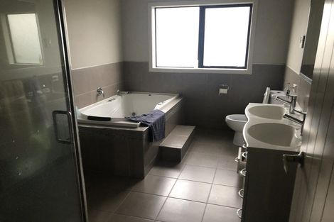 Photo of property in 7 Whitney Place, Rototuna North, Hamilton, 3210