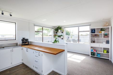 Photo of property in 25 Chelmarsh Place, Highbury, Palmerston North, 4412