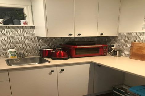 Photo of property in 56 Holloway Road, Aro Valley, Wellington, 6021