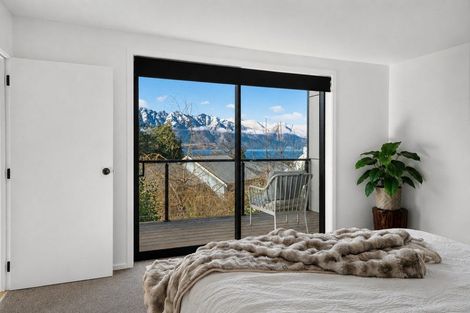 Photo of property in 5c Aspen Grove, Fernhill, Queenstown, 9300