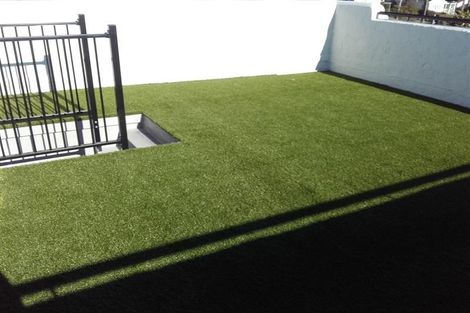 Photo of property in 4/63 Lake Road, Devonport, Auckland, 0624