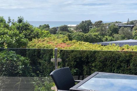 Photo of property in 21 Arden Place, Oakura, 4314