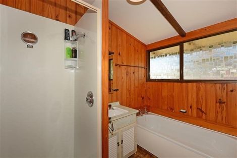 Photo of property in 2/115 Thackeray Street, Trentham, Upper Hutt, 5018