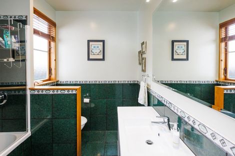 Photo of property in 5 Hardie Street, Hokowhitu, Palmerston North, 4410