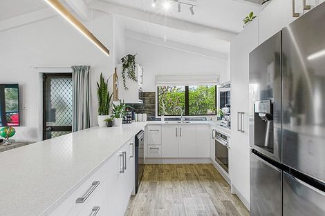 Photo of property in 2/33 Forest Hill Road, Henderson, Auckland, 0612