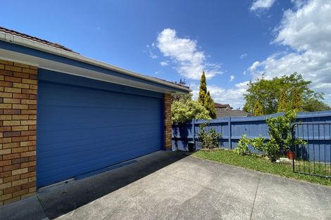 Photo of property in 33 Dianne Louise Drive, Half Moon Bay, Auckland, 2012