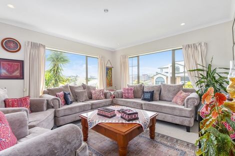 Photo of property in 22 Toledo Avenue, Henderson, Auckland, 0612