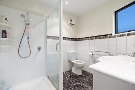 Photo of property in 11 Highview Terrace, Queenstown, 9300