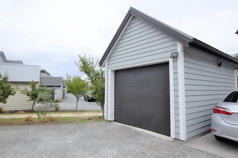 Photo of property in 75 Grove Road, Papakura, 2110