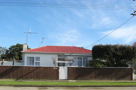 Photo of property in 111 Bartholomew Road, Levin, 5510