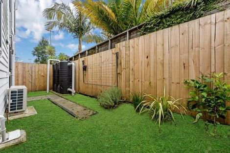 Photo of property in 7/100 Seymour Road, Sunnyvale, Auckland, 0612
