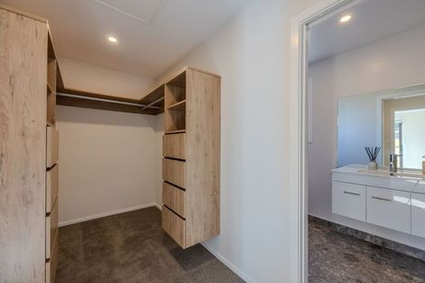 Photo of property in 60 Kirimoko Crescent, Wanaka, 9305