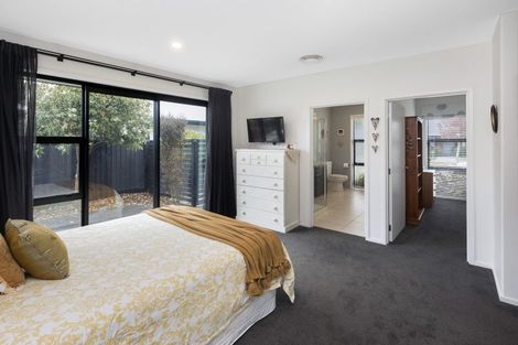 Photo of property in 39 Te Whenu Crescent, Marshland, Christchurch, 8083