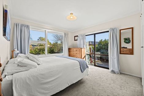 Photo of property in 11 Weston Place, Rangiora, 7400