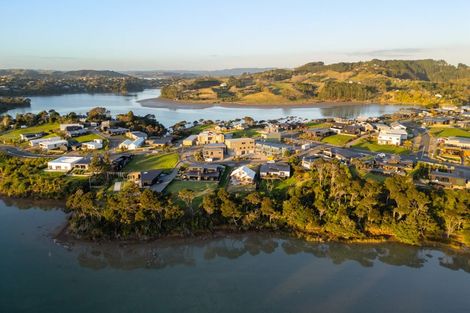 Photo of property in 30 Rangitahi Road, Raglan, 3225