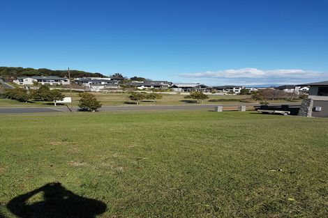 Photo of property in 5 Coprosma Crescent, Waipahihi, Taupo, 3330