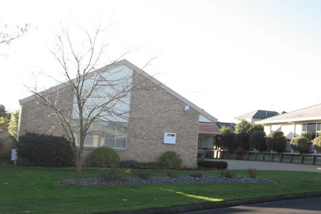 Photo of property in 5 Burleigh Place, Rototuna, Hamilton, 3210