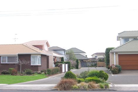 Photo of property in 2 Edgecumbe Way, Tauranga, 3110