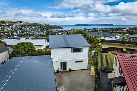 Photo of property in 109a Gloaming Hill, Titahi Bay, Porirua, 5022