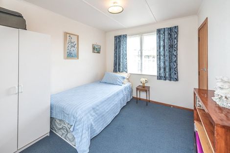 Photo of property in 2 Borlase Place, Aramoho, Whanganui, 4500