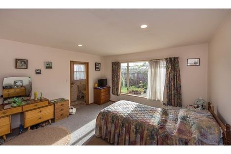 Photo of property in 6/61 Waimairi Road, Upper Riccarton, Christchurch, 8041