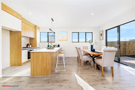 Photo of property in 19 Woven Place, Karaka, Papakura, 2113