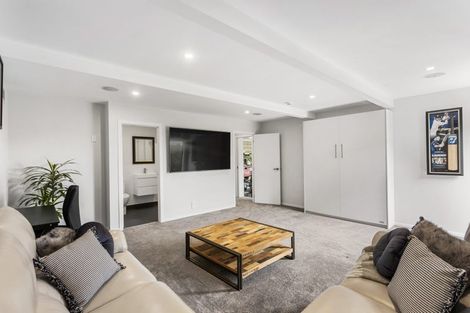 Photo of property in 13 Lanigan Street, Birkdale, Auckland, 0626