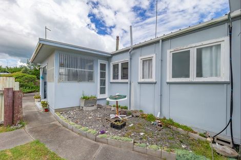 Photo of property in 5 Ngatiawa Street, Himatangi Beach, Foxton, 4891