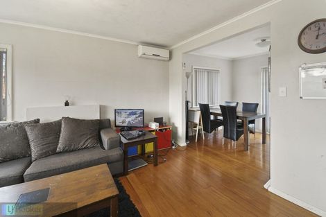 Photo of property in 10 Rollerson Street, Papakura, 2110