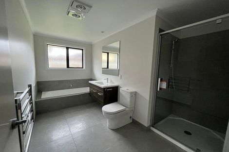 Photo of property in 9 Kikorangi Way, Paraparaumu, 5032