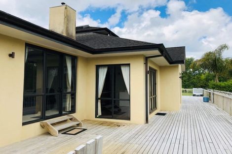 Photo of property in 11 Whiteways Drive, Dairy Flat, Albany, 0792