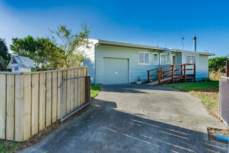 Photo of property in 28 Sunshine Avenue, Paraparaumu, 5032